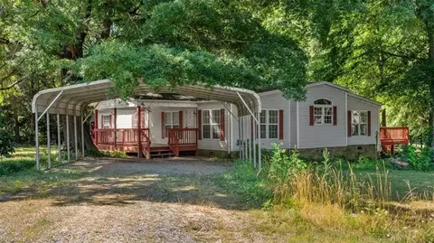 932 Mizpah Church Rd, Reidsville, NC 27320