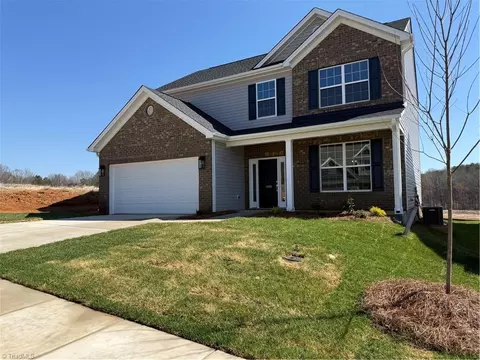 1869 Black Horse Rd #75, Kernersville, NC 27284
