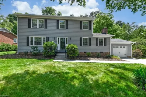 1221 King George Dr, Greensboro, NC 27410