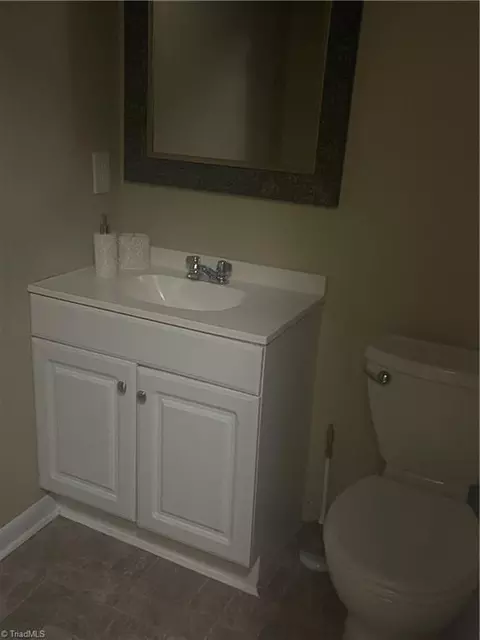 Bath - 1106 Wise Ave, High Point, NC 27260 photo 1 of 1