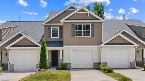 103 Crepe Myrtle Ln, Jamestown, NC 27282