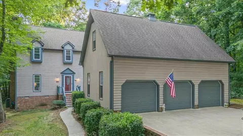 5306 Brekenwood Rd, Pleasant Garden, NC 27313