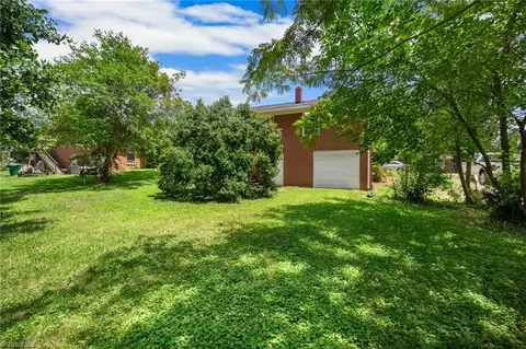 1602 Worth St, High Point, NC 27260 photo 14