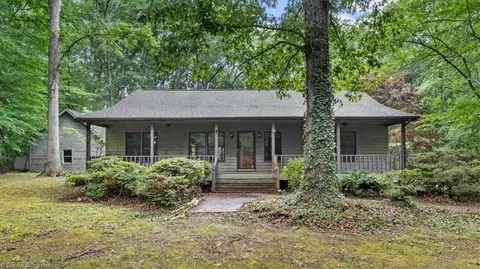 4005 Hines Chapel Rd, Mcleansville, NC 27301