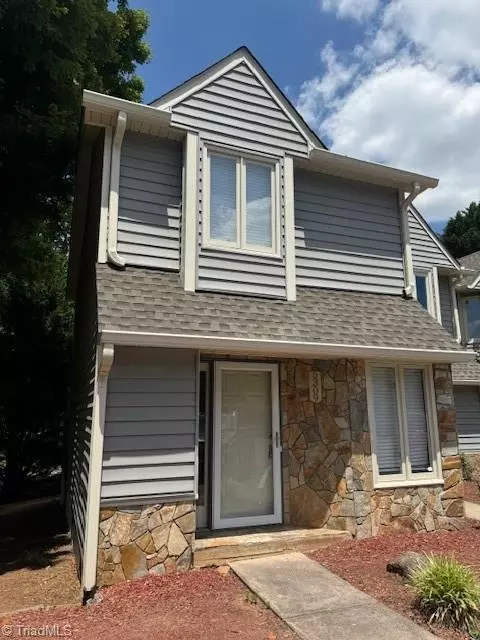 5309 Summit Heights Dr, Winston Salem, NC 27104