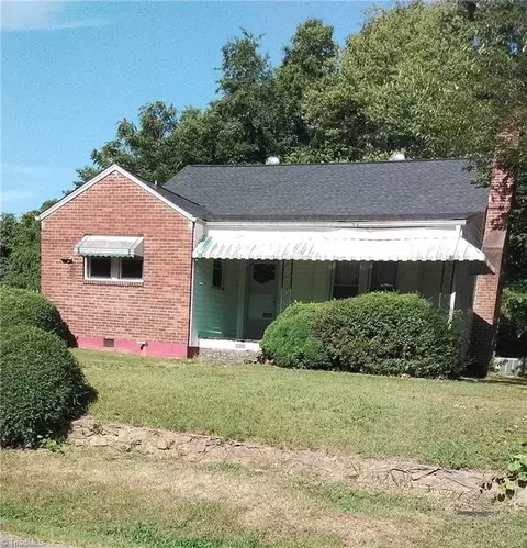 3922 Harwood St, Winston Salem, NC 27105