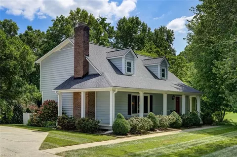 6009 Muirfield Dr, Greensboro, NC 27410