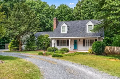 2894 Hickory Dr, Asheboro, NC 27205