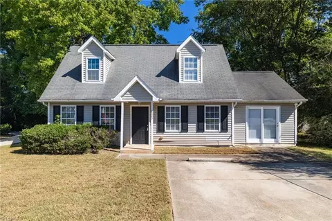 2803 Pleasant Garden Rd, Greensboro, NC 27406