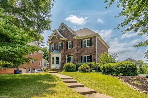 5230 Mountain View Rd, Winston Salem, NC 27104