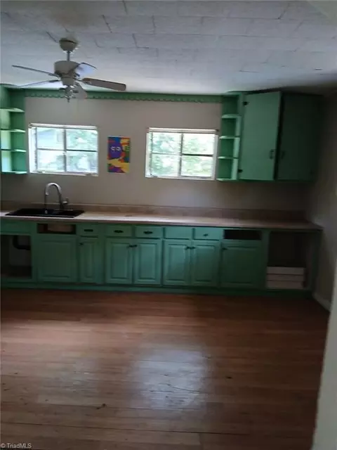 12771 Trinity Rd, Trinity, NC 27370 photo 9