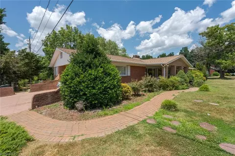 5052 Main St S, Winston Salem, NC 27107