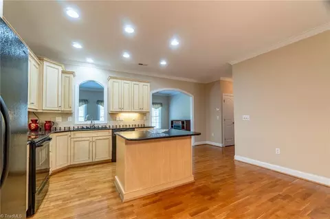 6824 Stone Gables Dr, Thomasville, NC 27360 photo 21