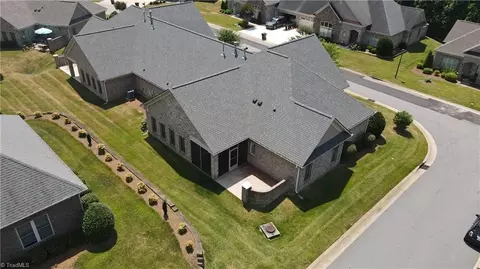 6824 Stone Gables Dr, Thomasville, NC 27360 photo 7