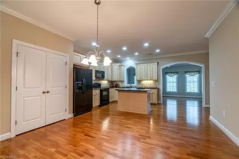 6824 Stone Gables Dr, Thomasville, NC 27360 photo 16