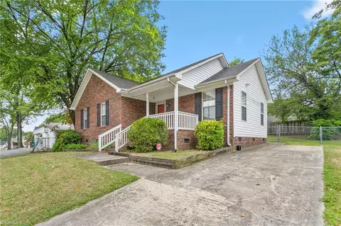 904 Benjamin Benson St, Greensboro, NC 27406