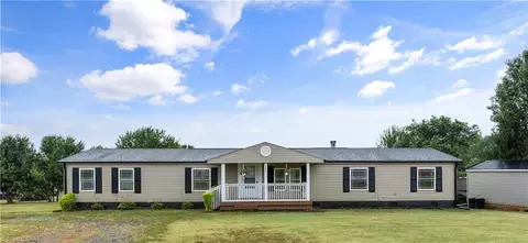 105 Stagecrest Dr, Harmony, NC 28634