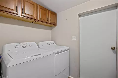 105 Stagecrest Dr, Harmony, NC 28634 photo 17