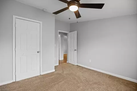 105 Stagecrest Dr, Harmony, NC 28634 photo 22