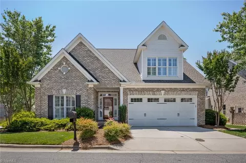 1809 Canaan Dr, Greensboro, NC 27408