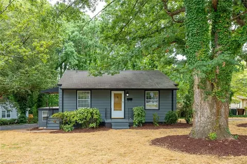 2625 Robin Hood Dr, Greensboro, NC 27408