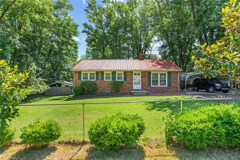 504 Greenwood Dr, High Point, NC 27265