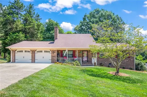4491 Haven Crest Rd, Winston Salem, NC 27106