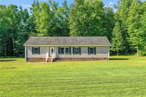 240 Rustic Rd, Reidsville, NC 27320