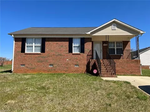 2201 Blair Khazan Dr, Greensboro, NC 27405