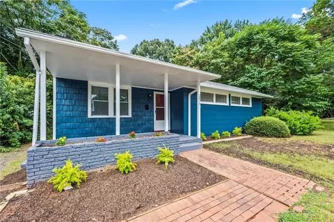 2859 Hermitage Dr, Winston Salem, NC 27103