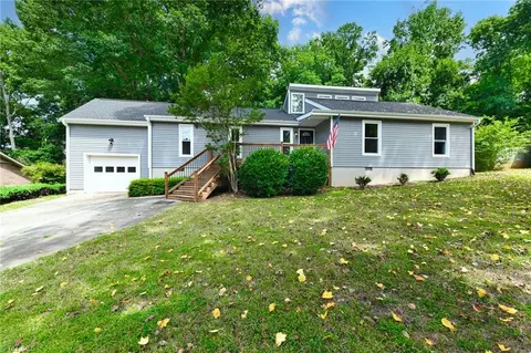 7158 Open Hearth Dr, Kernersville, NC 27284