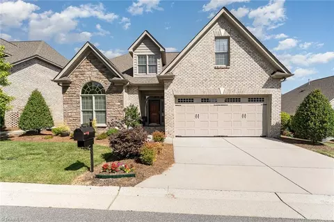 2605 Southern Gates Dr, Greensboro, NC 27410
