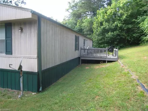 1401 Carson Rd, Pilot Mountain, NC 27041