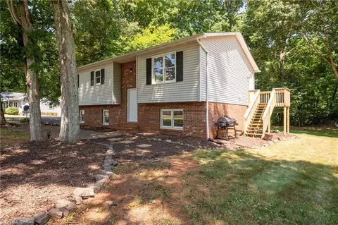 2523 Cornatzer Rd, Advance, NC 27006