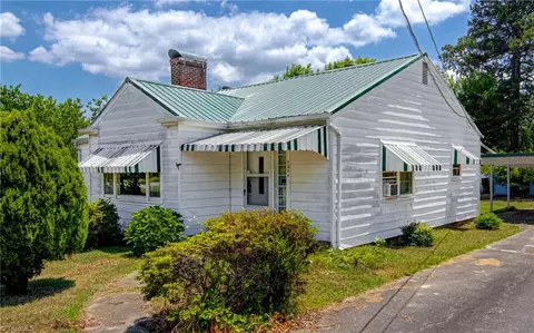 2506 Lowe Ave, High Point, NC 27260