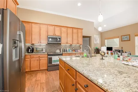 139 River Rd, Advance, NC 27006 photo 12