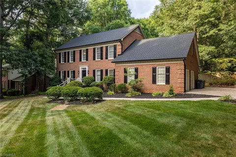 487 Buckhurst Dr, Kernersville, NC 27284