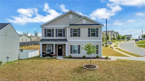 1329 Aurora Glen Dr, Rural Hall, NC 27045