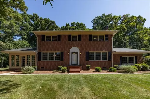 275 Ivy Cir, Elkin, NC 28621