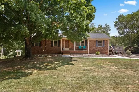194 Arthur Haney Rd, Dobson, NC 27017
