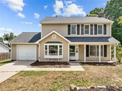 4008 Peregrine Ct, High Point, NC 27265