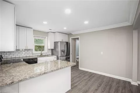 2512 Delaware Pl, High Point, NC 27260 photo 7
