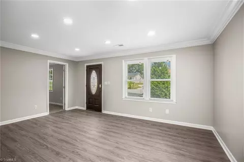 2512 Delaware Pl, High Point, NC 27260 photo 6