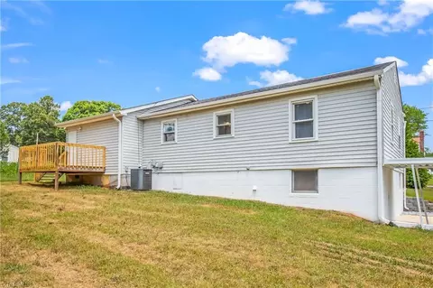2512 Delaware Pl, High Point, NC 27260 photo 23