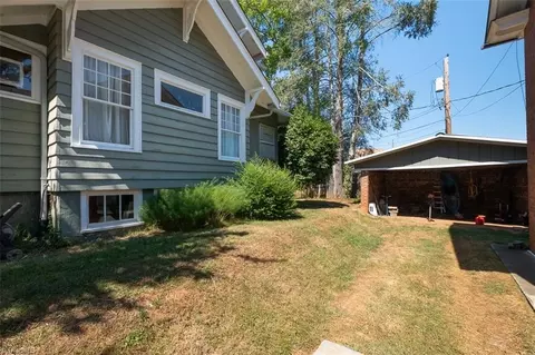 Exterior - 114 Circle Ct, Elkin, NC 28621 photo 3 of 11