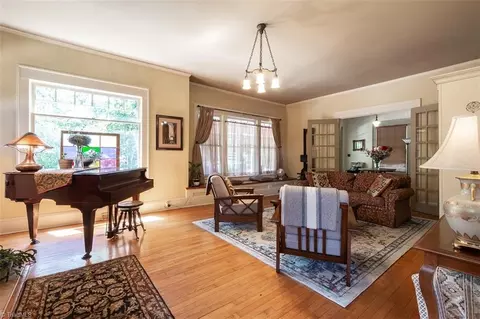 Living - 114 Circle Ct, Elkin, NC 28621 photo 2 of 2