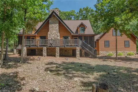 2249 Rocky Cove Ln, Denton, NC 27239