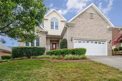 3526 Cherry Hill Dr, Greensboro, NC 27410