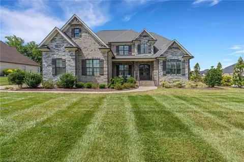 6871 Matzinger Ct, Oak Ridge, NC 27310