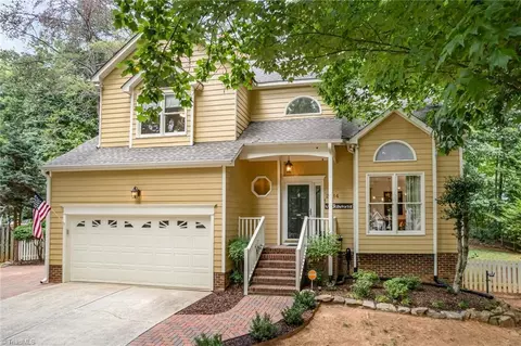 2014 Warwickshire Dr, Greensboro, NC 27455